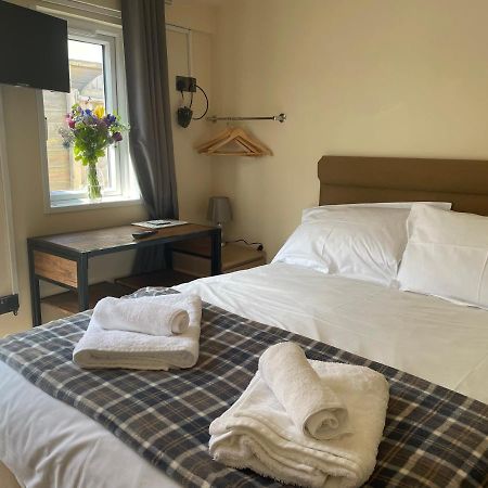 Auntie Bett'S - Cosy Double Ensuite Room With Mini Kitchen 金斯布里奇 外观 照片